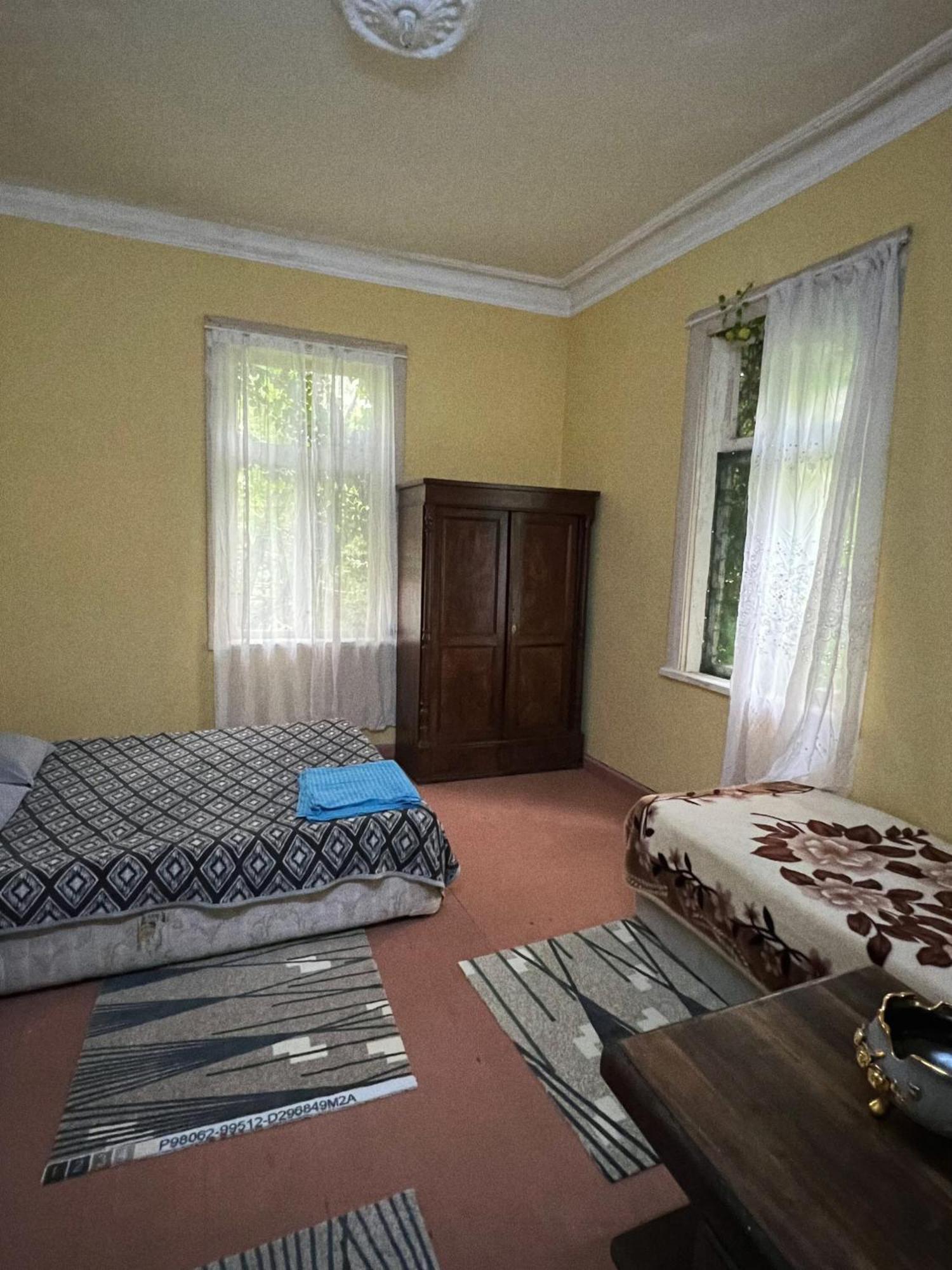 Guesthouse Eco Chakvi Buitenkant foto